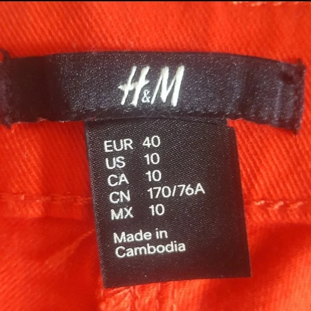 H&M Red Jean Shorts - Picture 4 of 8